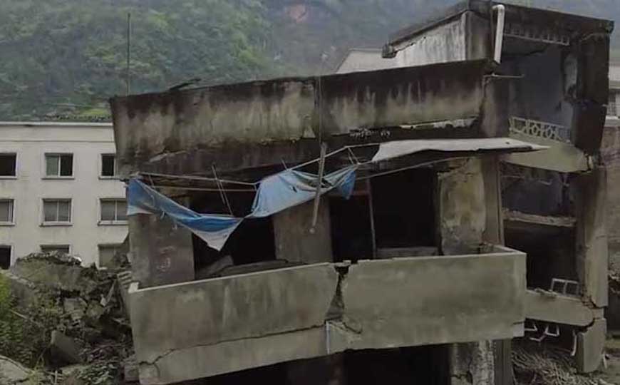 地震自救原则及小常识